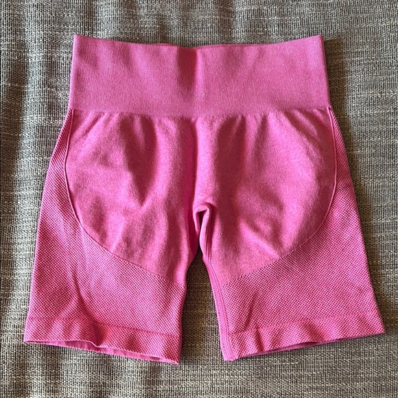 Bubble Gum Pink Lift Seamless Shorts - Picture 4 of 13